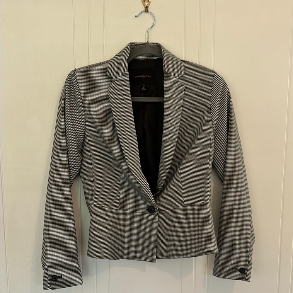 Banana Republic Black and White Blazer Modern Suit Jacket